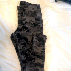 Nine West Camo jeans